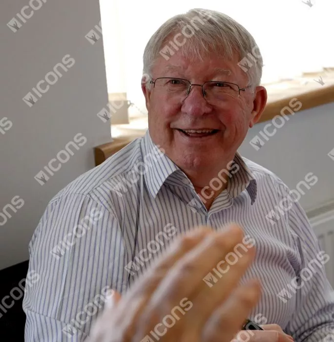 Sir Alex Ferguson Signed Manchester United Photo: 2008 UEFA Champions League Winner