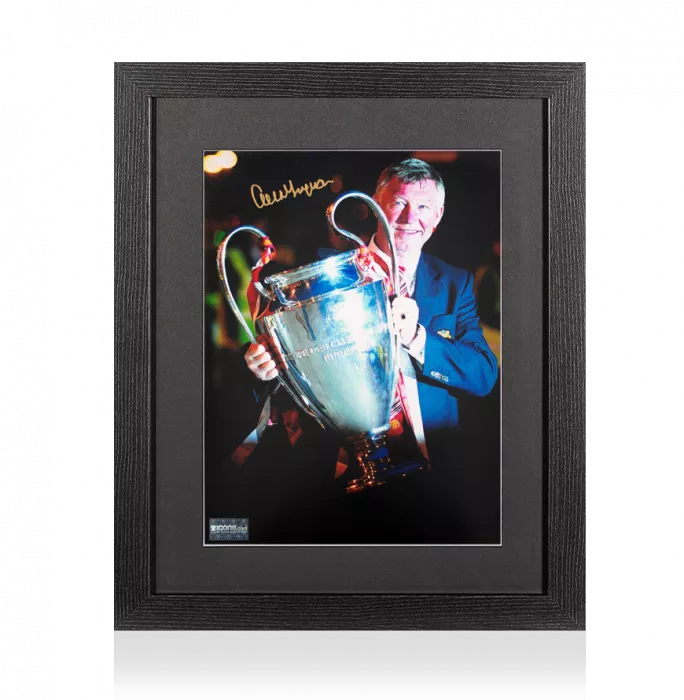 Sir Alex Ferguson Signed Manchester United Photo In Black Wooden Frame: 2008 UEFA Champions League Winner