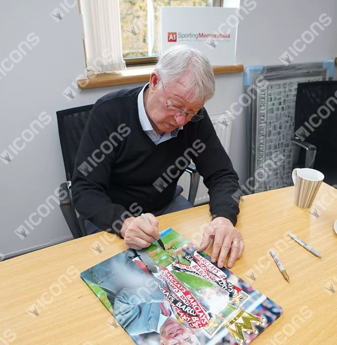 Sir Alex Ferguson Signed Photo In Premium Photo Frame: Premier League Trophy