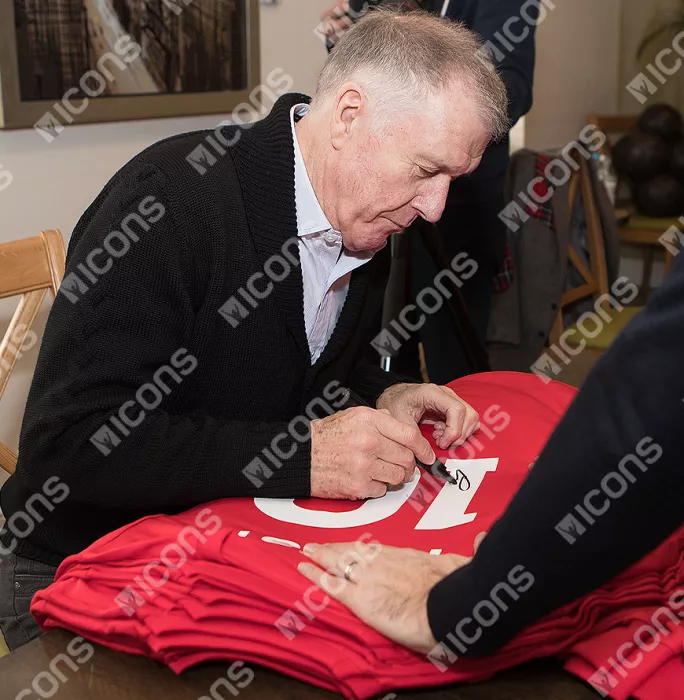 Sir Geoff Hurst Back Signed Retro England Away Shirt In Classic Frame