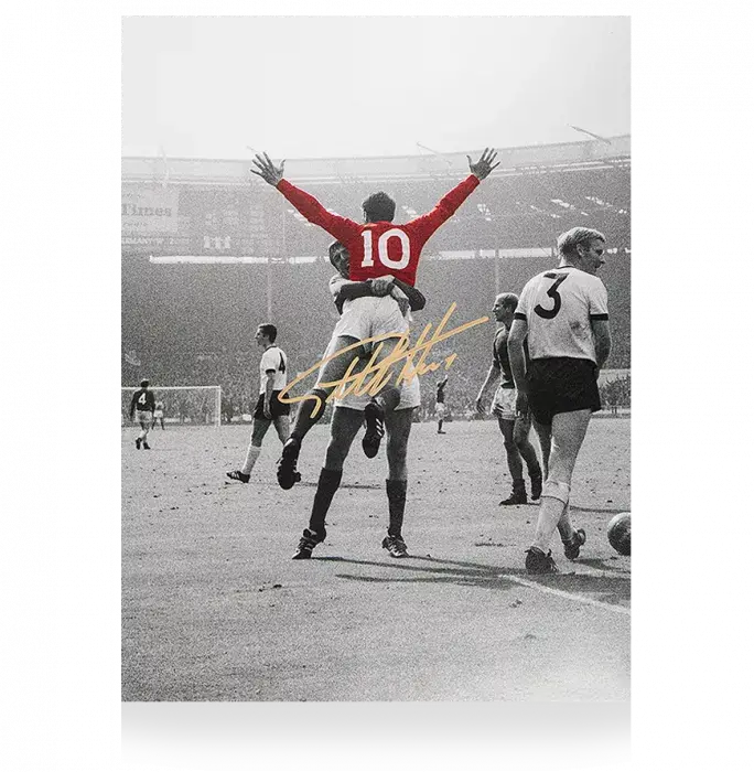 Sir Geoff Hurst Gold Signed England Photo In Premium Photo Frame: Hat-Trick Hero
