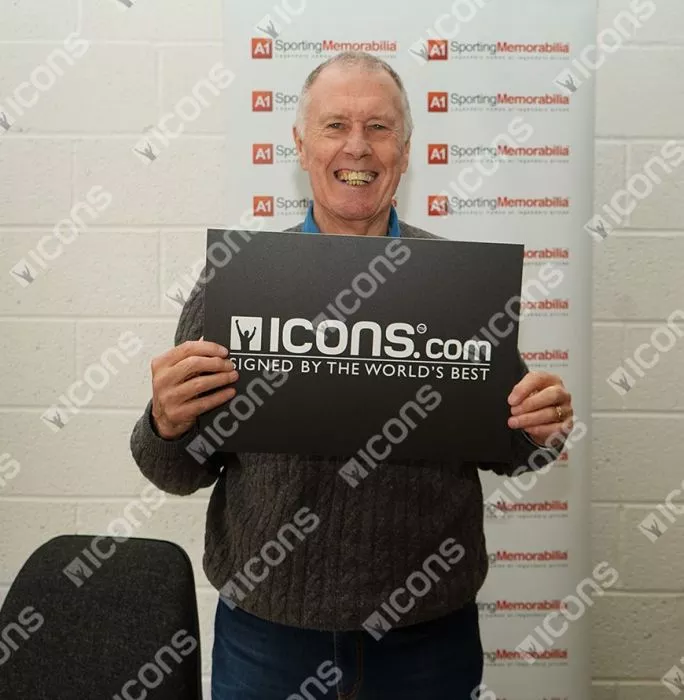 Sir Geoff Hurst Signed Photo In Black Wooden Frame: 1966 World Cup Final Hat Trick Goalscorer