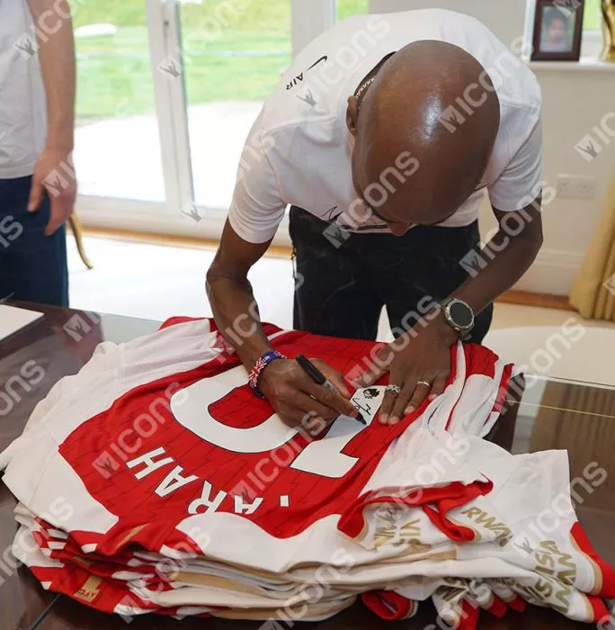 Sir Mo Farah Back Signed Arsenal 2023-24 Home Shirt In Hero Frame: Option 1