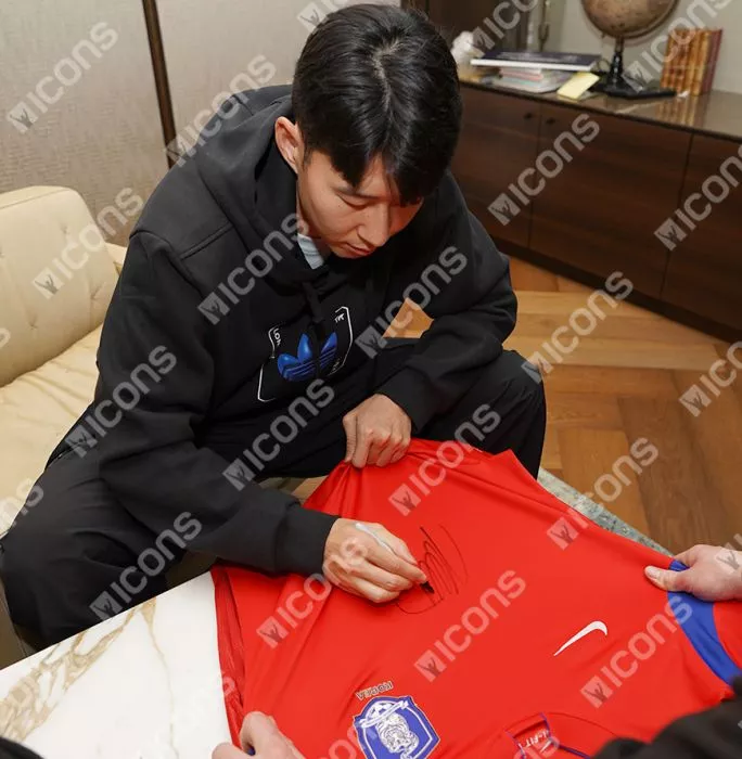 Son Heung-min Front Signed Korea Republic 2014-15 Home Shirt In Hero Frame: Option 1