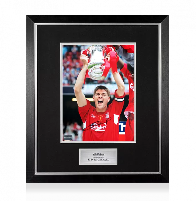 Steven Gerrard Signed Liverpool FC Photo In Premium Photo Frame: 2006 FA Cup Winner