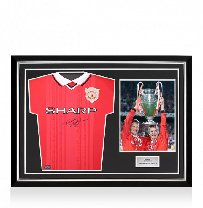 Teddy Sheringham Front Signed Manchester United 1999 Home Shirt In Hero Frame: Option 1