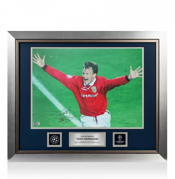 Teddy Sheringham Official UEFA Champions League Signed and Framed Manchester United Photo: UEFA Champions League Final Goal