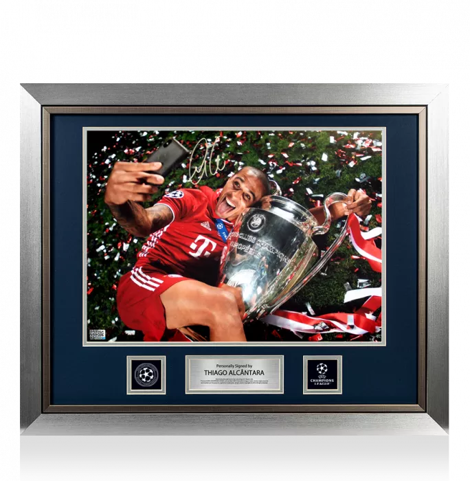 Thiago Alcantara Official UEFA Champions League Signed and Framed FC Bayern Munich Photo: 2020 UEFA Champions League Winner