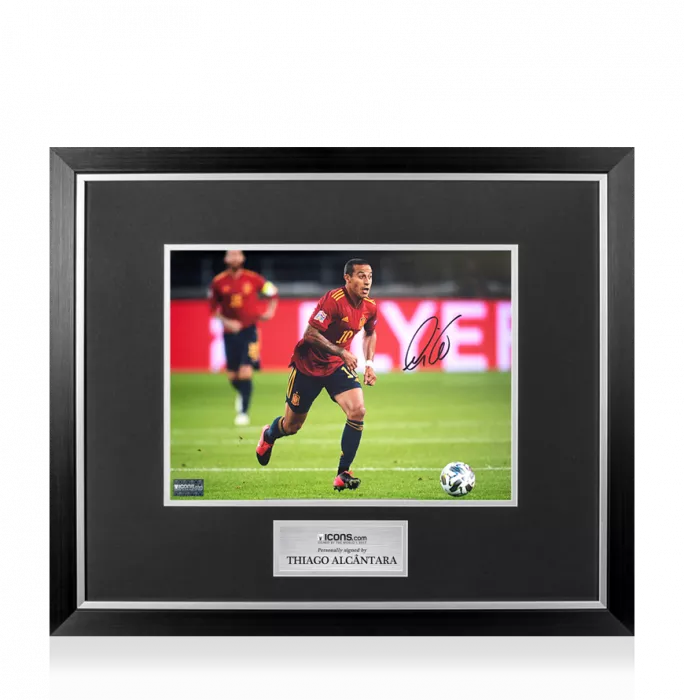 Thiago Alcantara Signed Spain Photo In Premium Photo Frame: In Action
