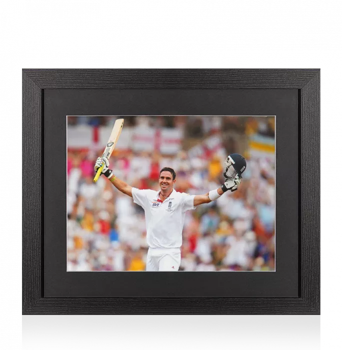 UNSIGNED Kevin Pietersen Photo In Black Wooden Frame: Ashes Celebration