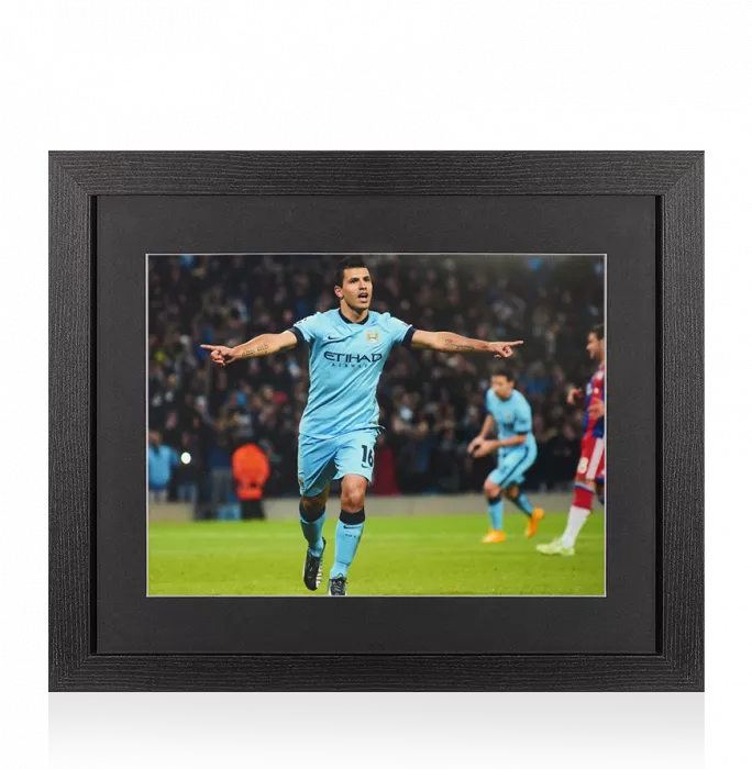 UNSIGNED Sergio Aguero Photo In Black Wooden Frame: Manchester City Celebration vs Bayern Munich UEFA Champions League
