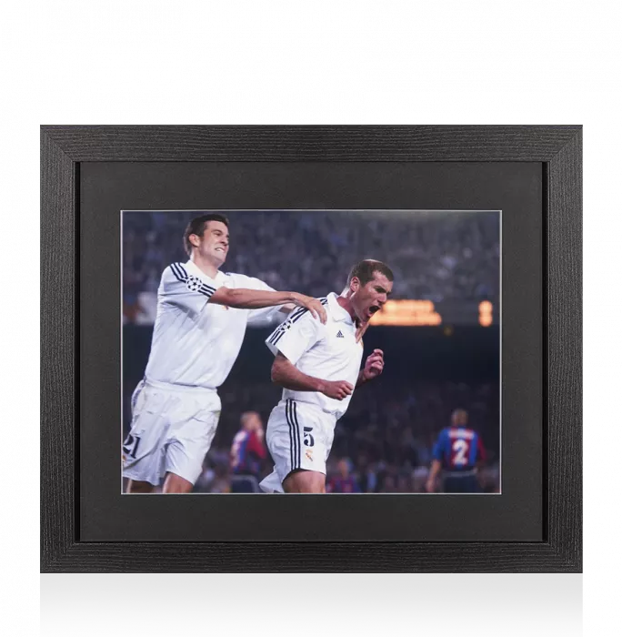 UNSIGNED Zinedine Zidane Photo In Black Wooden Frame: In Action for Real Madrid