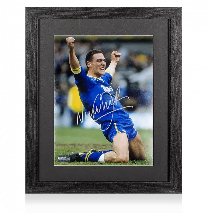 Vinnie Jones Signed Wimbledon Photo In Black Wooden Frame: Dons Legend