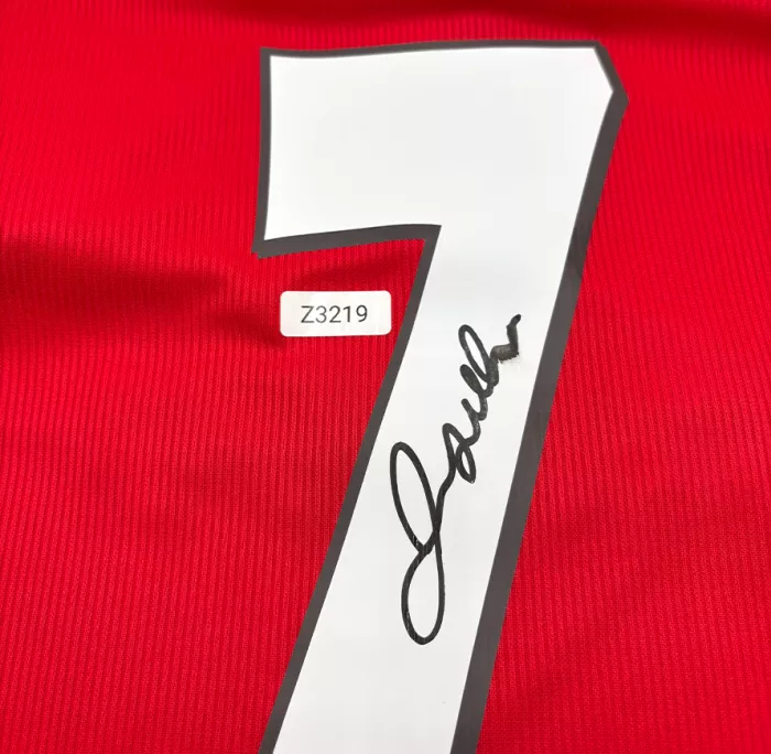 WAREHOUSE SECONDS David Beckham Back Signed Manchester United 1999 Home Shirt With Fan Style Number - Grade A