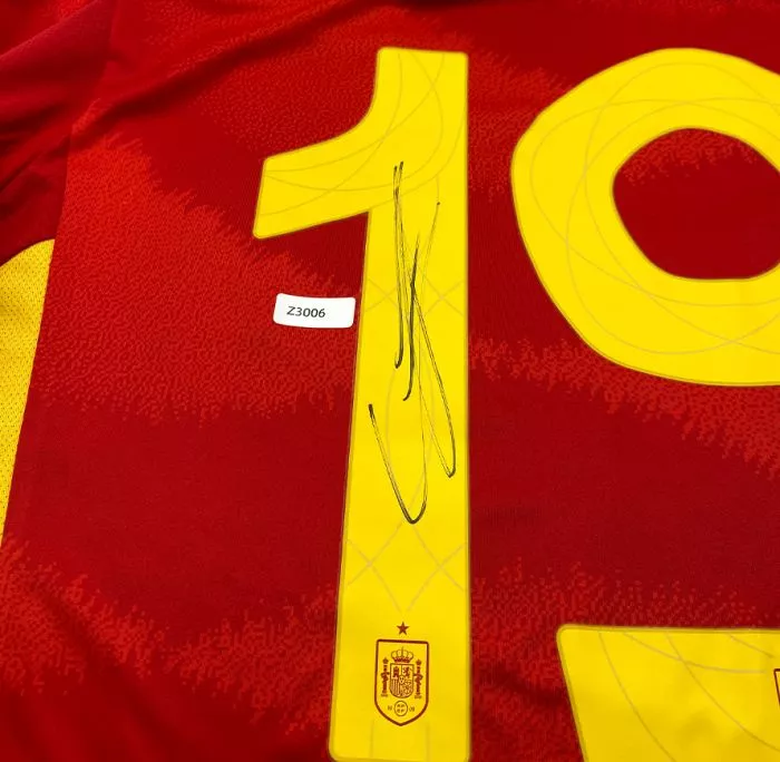 WAREHOUSE SECONDS Lamine Yamal Back Signed Spain 2024 Home Shirt - Grade C