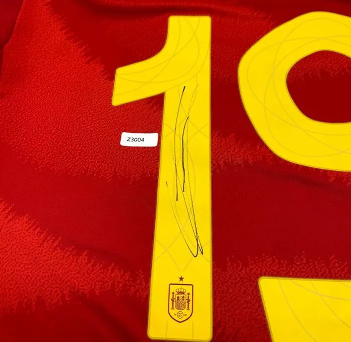 WAREHOUSE SECONDS Lamine Yamal Back Signed Spain 2024 Home Shirt - Grade C