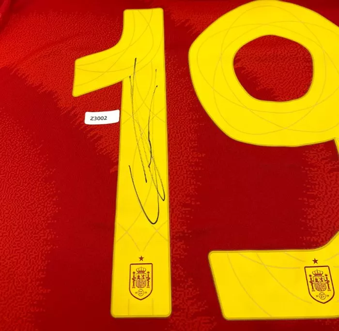 WAREHOUSE SECONDS Lamine Yamal Back Signed Spain 2024 Home Shirt - Grade C