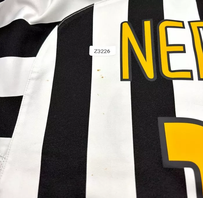 WAREHOUSE SECONDS Pavel Nedved Back Signed Juventus 2003-04 Home Shirt (Italian Badge) - Grade B