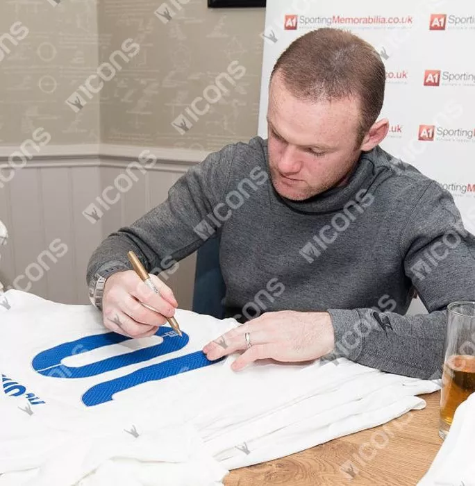 Wayne Rooney Back Signed England Home Shirt: Gold Signature Edition