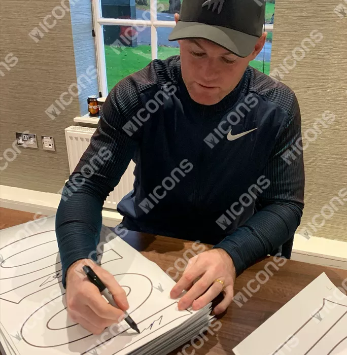 Wayne Rooney Back Signed Manchester United 2015-16 Home Shirt With Fan Style Numbers