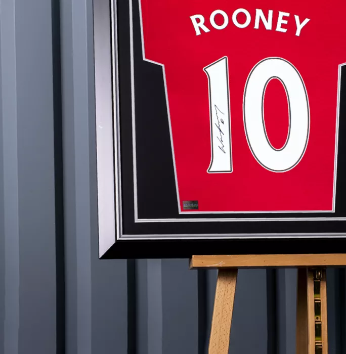 Wayne Rooney Back Signed Modern Manchester United Home Shirt With Fan Style Numbers In Hero Frame: Option 1