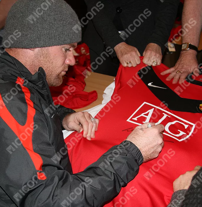 Wayne Rooney Front Signed Manchester United 2009-10 Home Shirt In Classic Frame