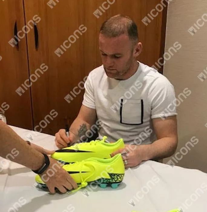 Wayne Rooney Signed Green Nike Hypervenom Phade Boot
