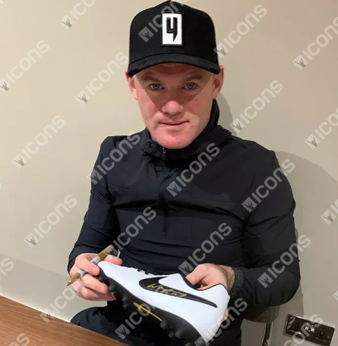 Wayne Rooney Signed White And Black Nike Boot In Acrylic Case