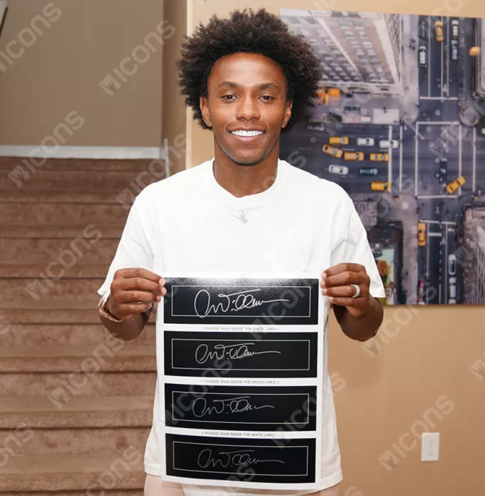 Willian Signed Plaque And Photo Frame: Chelsea FC Legend