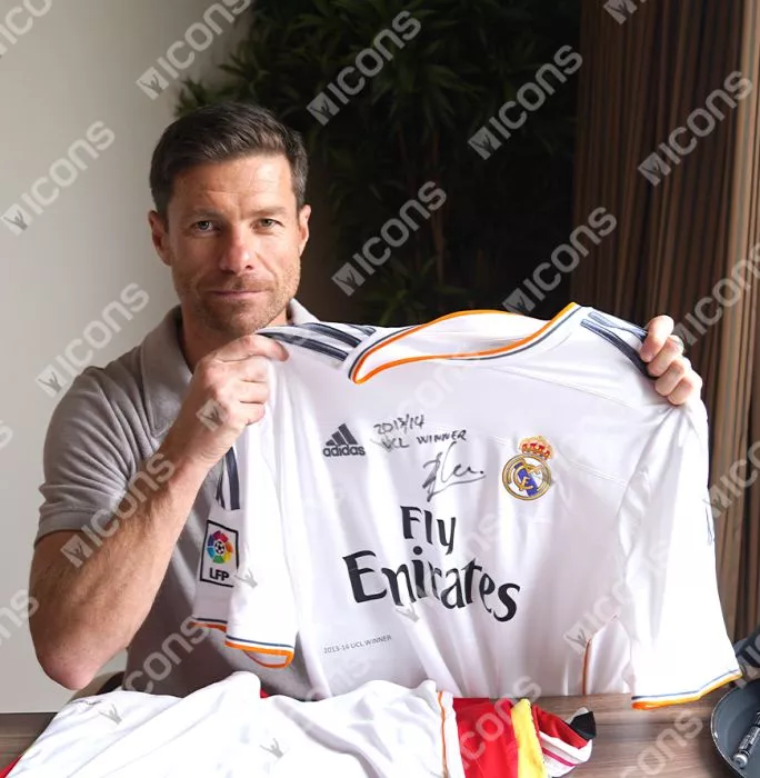 Xabi Alonso Front Signed Real Madrid 2013-14 Home Shirt - "2013-14 UCL Winner" Inscription In Classic Frame
