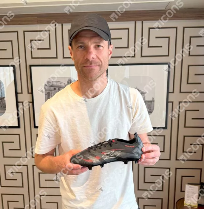Xabi Alonso Signed Adidas Predator Boot In Bubble Frame: Option 1