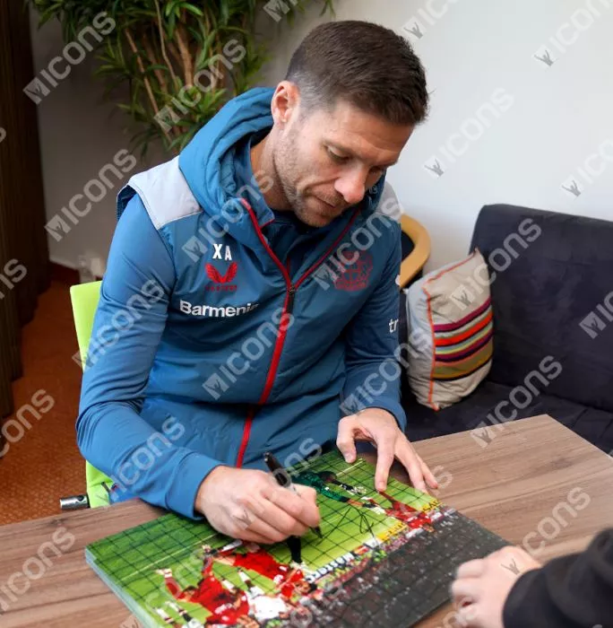 Xabi Alonso Signed Liverpool FC Photo In Premium Photo Frame: 2005 UEFA Champions League Final Goal