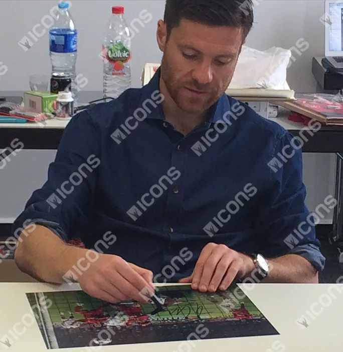 Xabi Alonso Signed Liverpool Photo: 2005 UEFA Champions League Final Goal