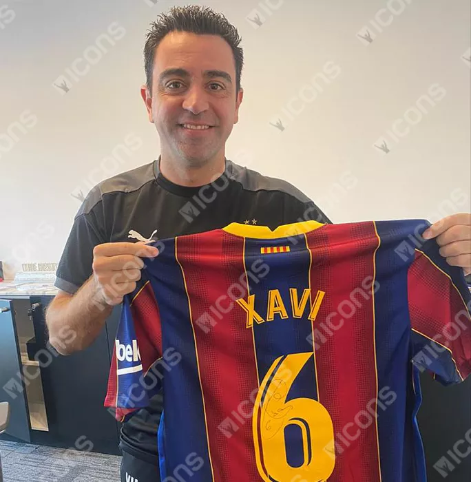 Xavi Back Signed FC Barcelona 2020–21 Home Shirt In Classic Frame