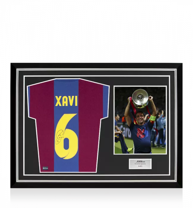 Xavi Back Signed Retro FC Barcelona Home Shirt In Hero Frame