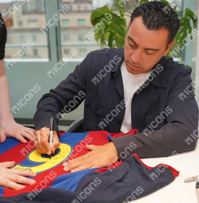Xavi Official FC Barcelona Back Signed And Framed 2003-04 Home Shirt