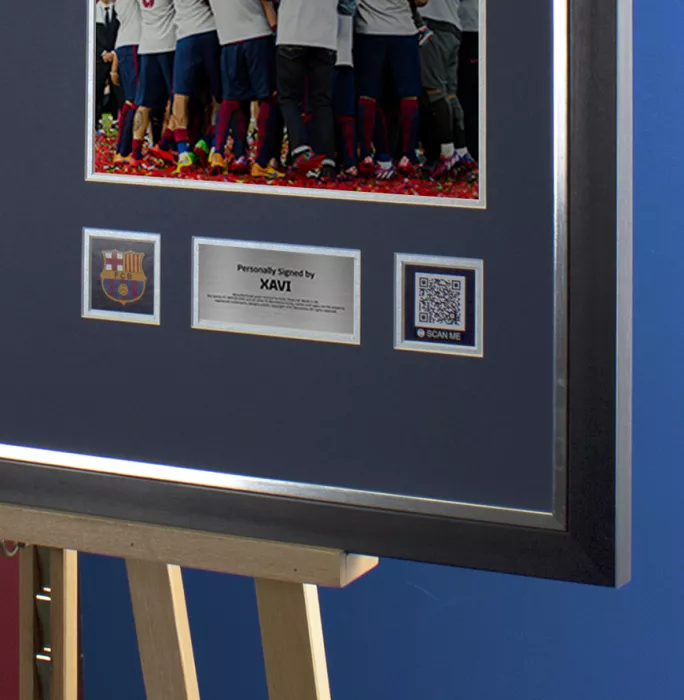 Xavi Official FC Barcelona Back Signed And Framed Retro Home Shirt With Fan Style Number