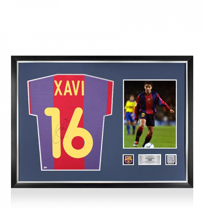 Xavi Official FC Barcelona Back Signed And Framed 2000-01 Home Shirt