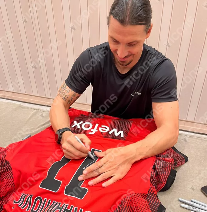 Zlatan Ibrahimovic Official AC Milan Back Signed And Framed Modern AC Milan Home Shirt